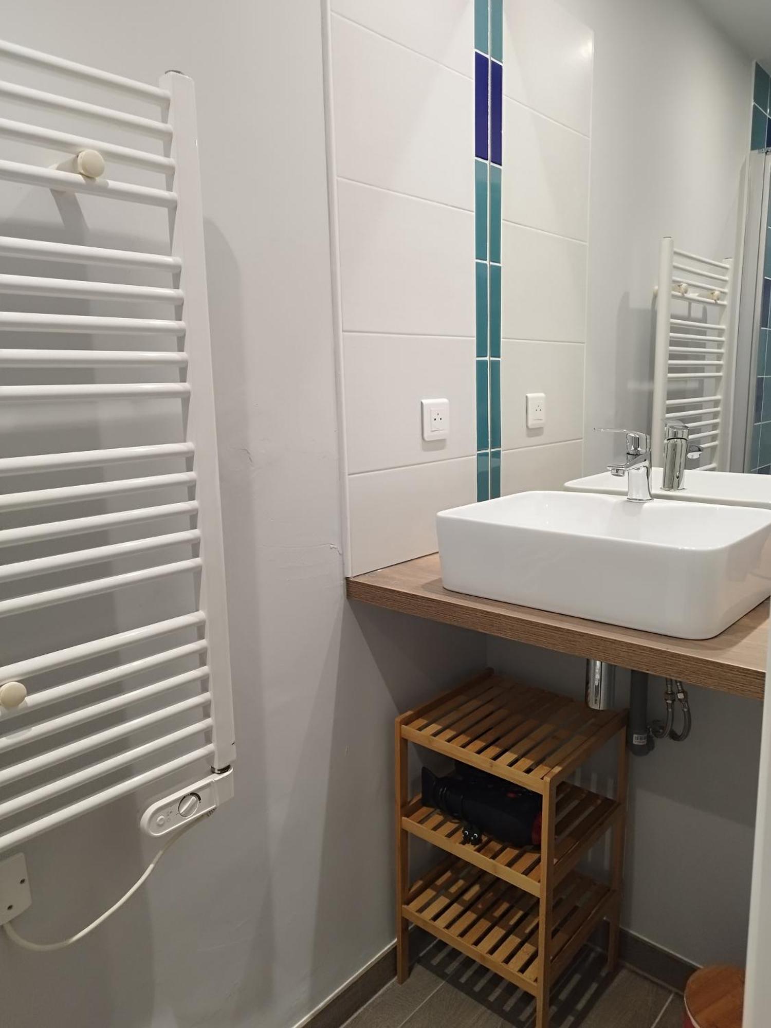 Par Saint Georges ! Appartement *