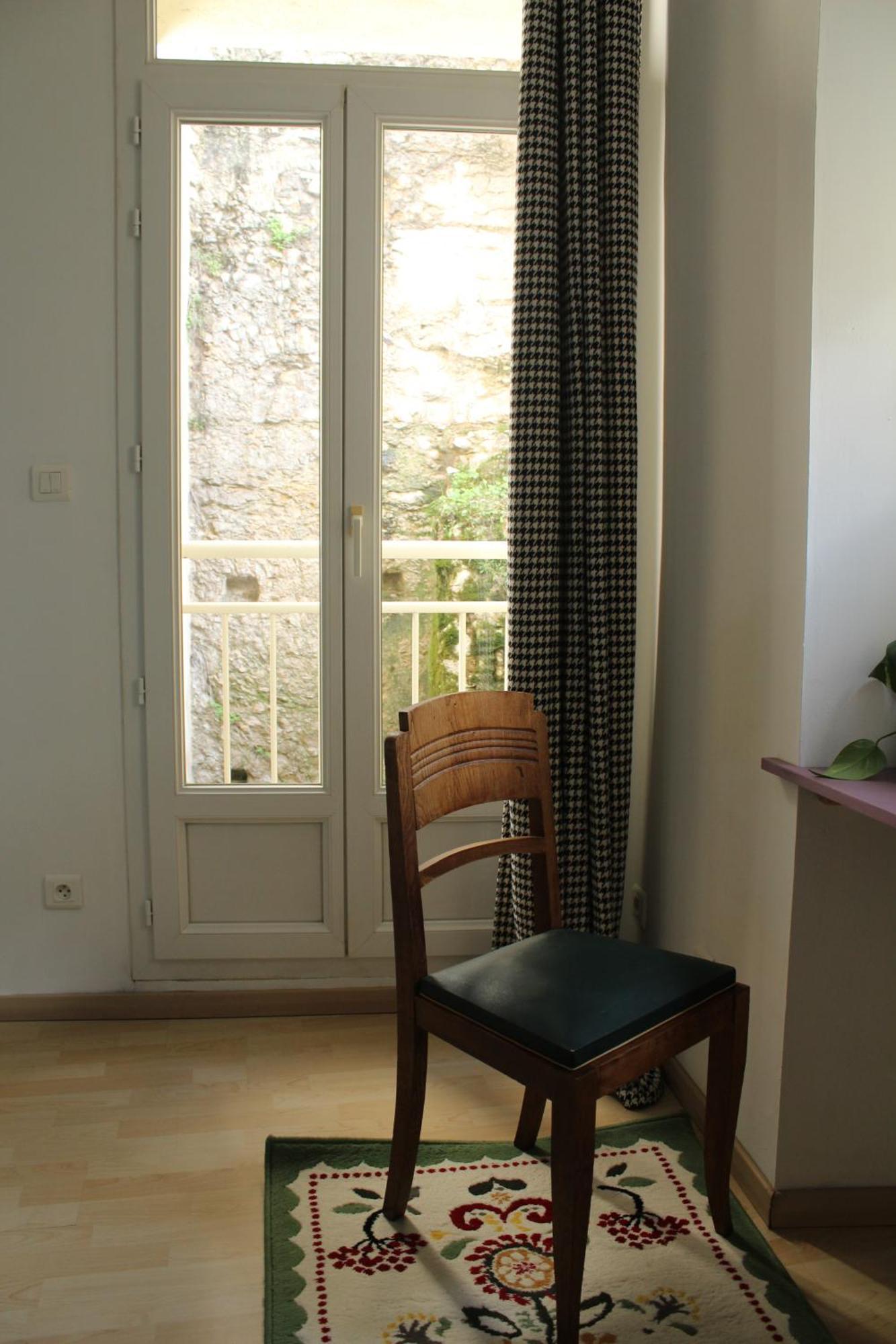 Par Saint Georges ! Appartement