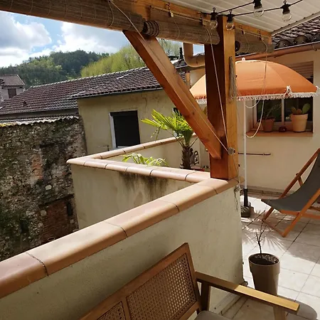 Par Saint Georges ! Apartment Cahors Exterior photo